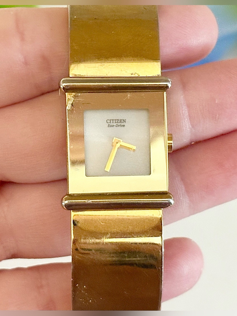 Vintage Citizen Eco-Drive Ladies Solar Square Bangle Watch Elegant Polished Gold